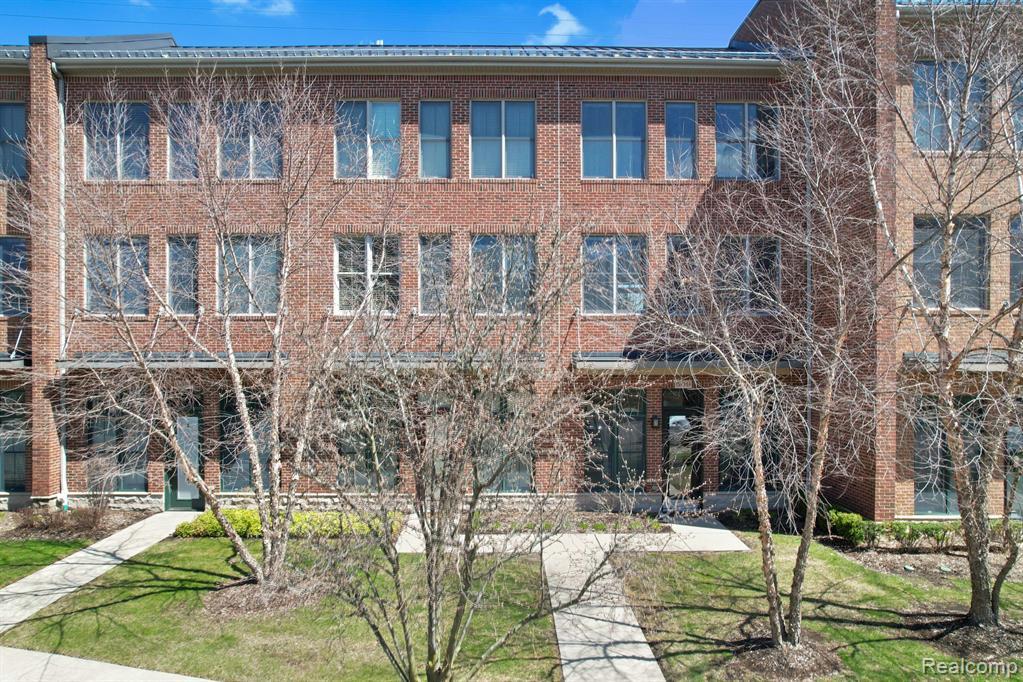 509, Lewis, Birmingham, Michigan, 48009
