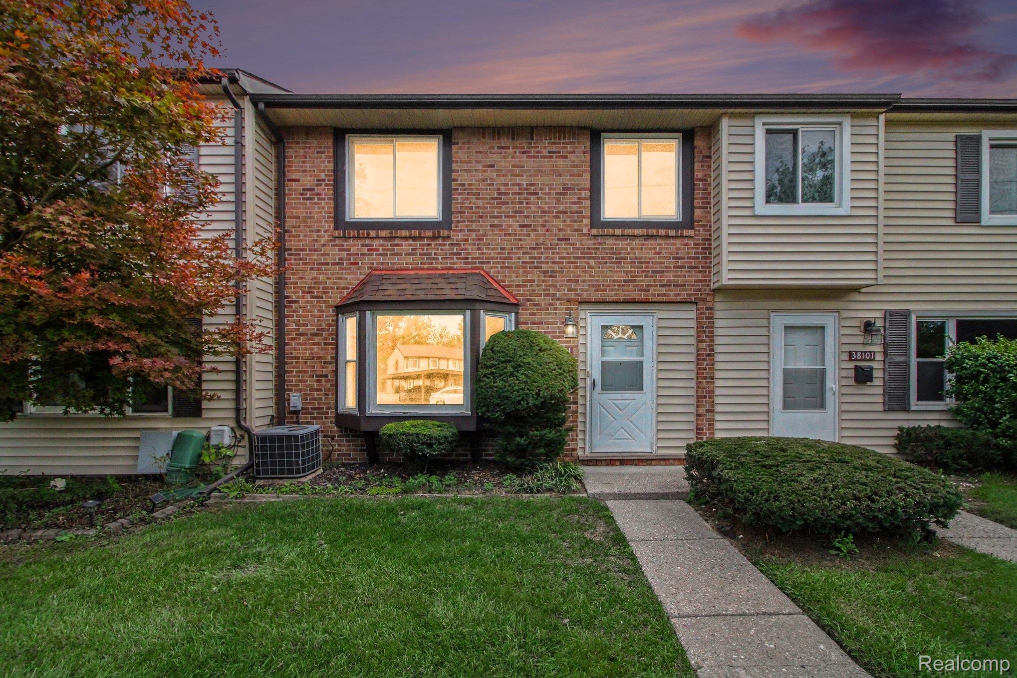 38111, Carolon, Westland, Michigan, 48185