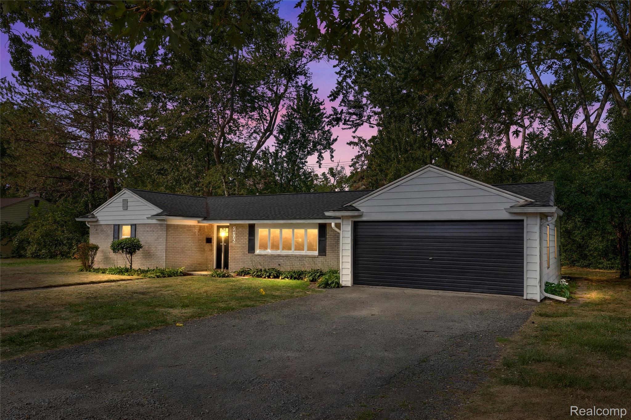 24735, Lathrup, Southfield, Michigan, 48075