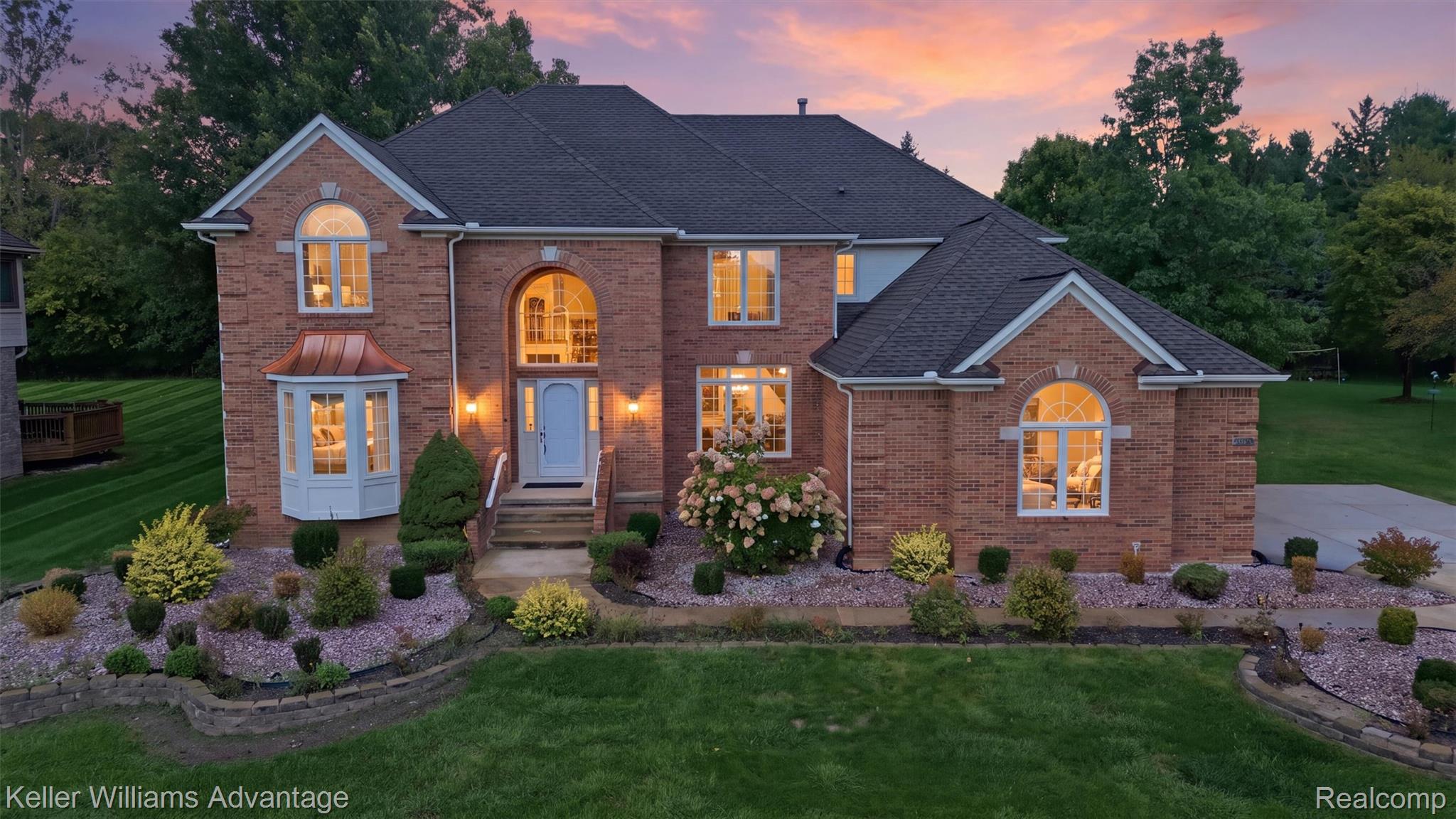 48548, Castleside, Canton, Michigan, 48187