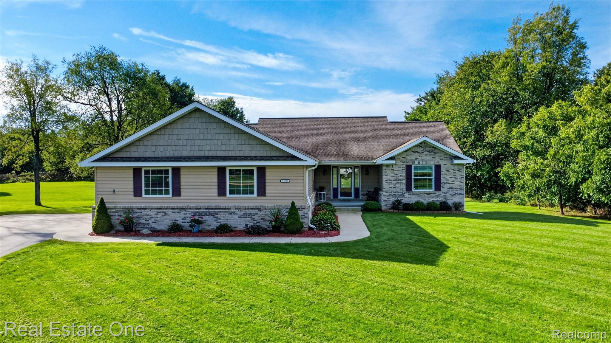10152, Oakhill, Holly, Michigan, 48442