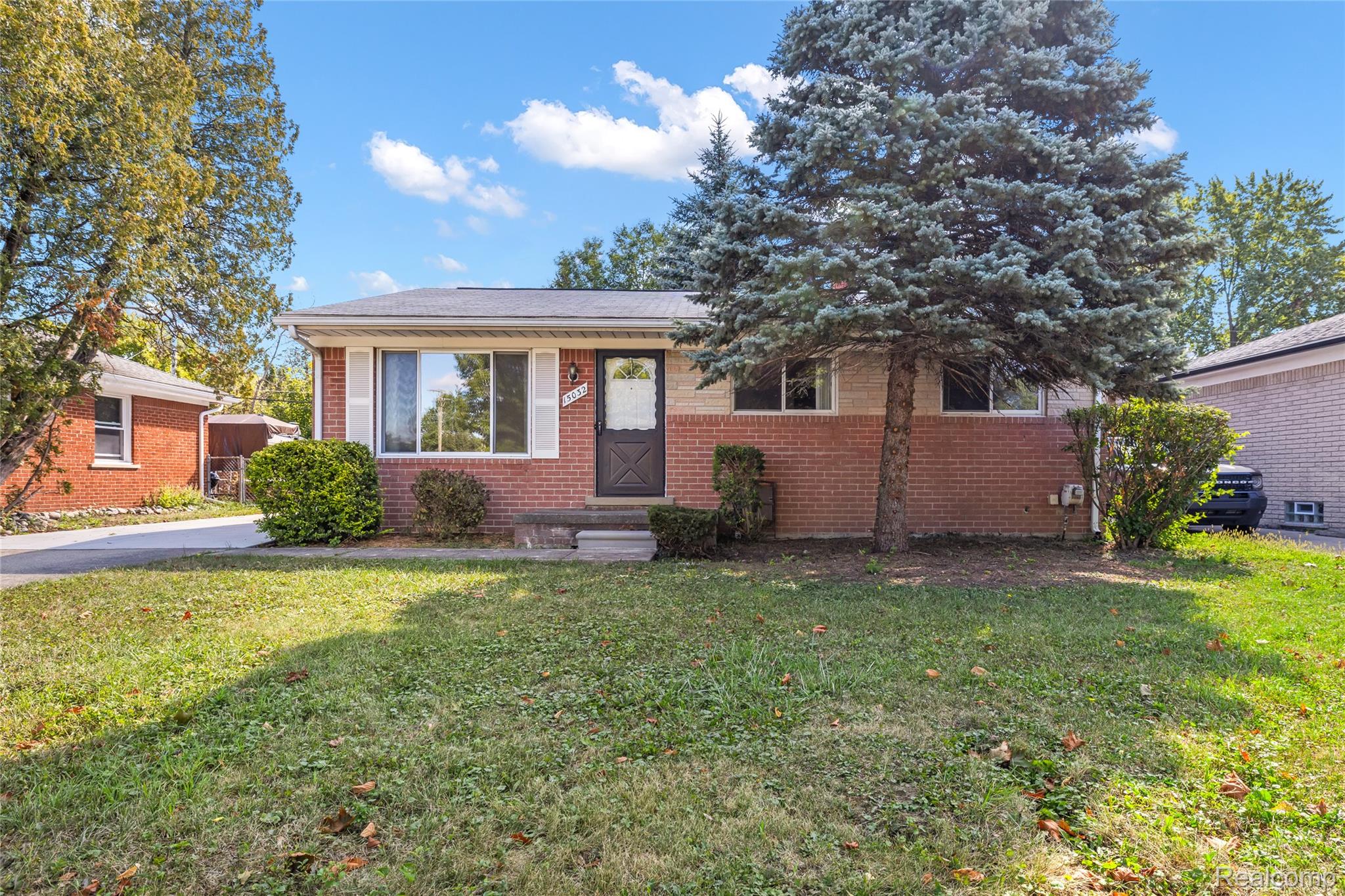 15032, Arcola, Livonia, Michigan, 48154
