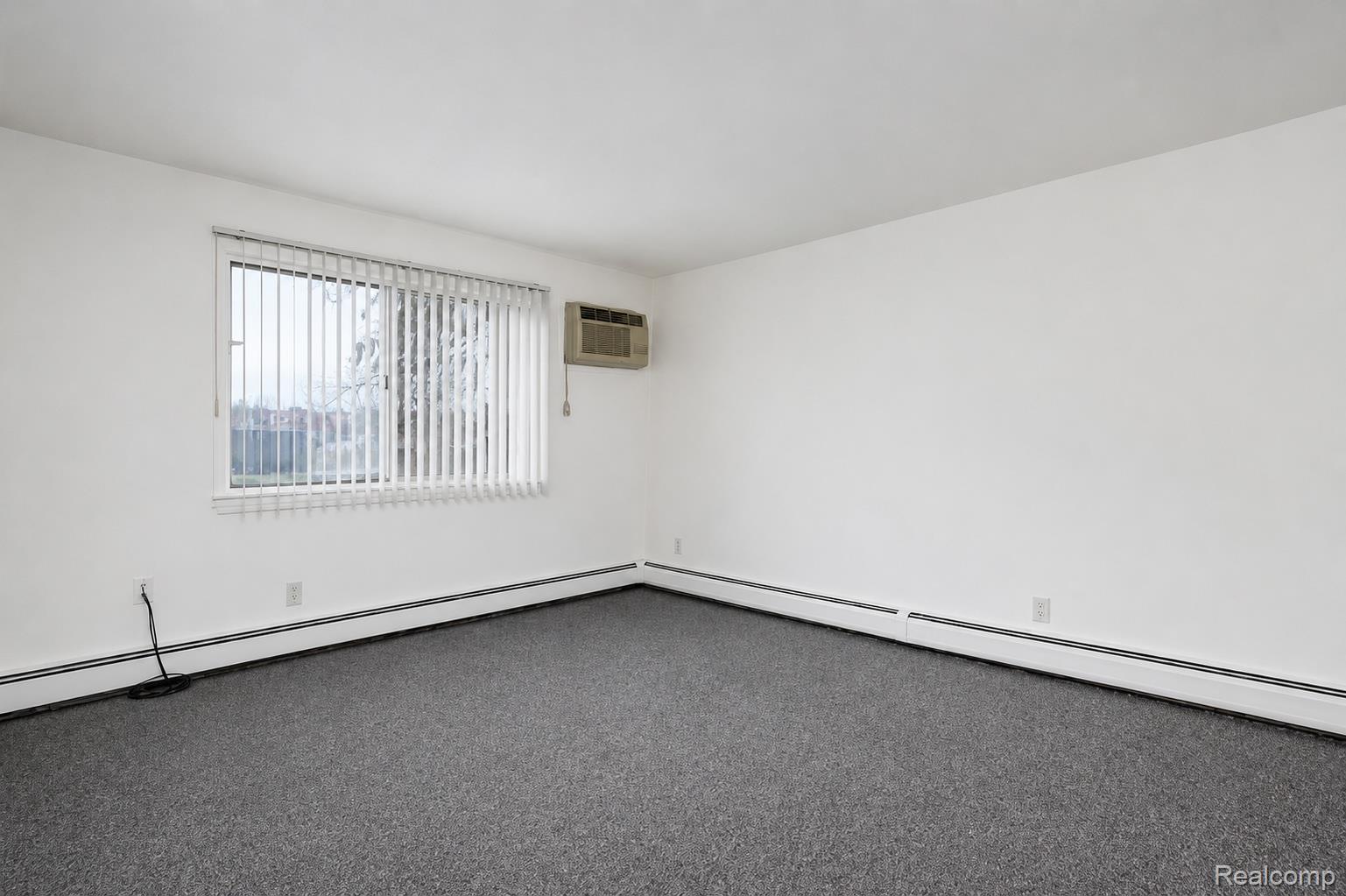 13337, 9 Mile, Oak Park, Michigan, 48237
