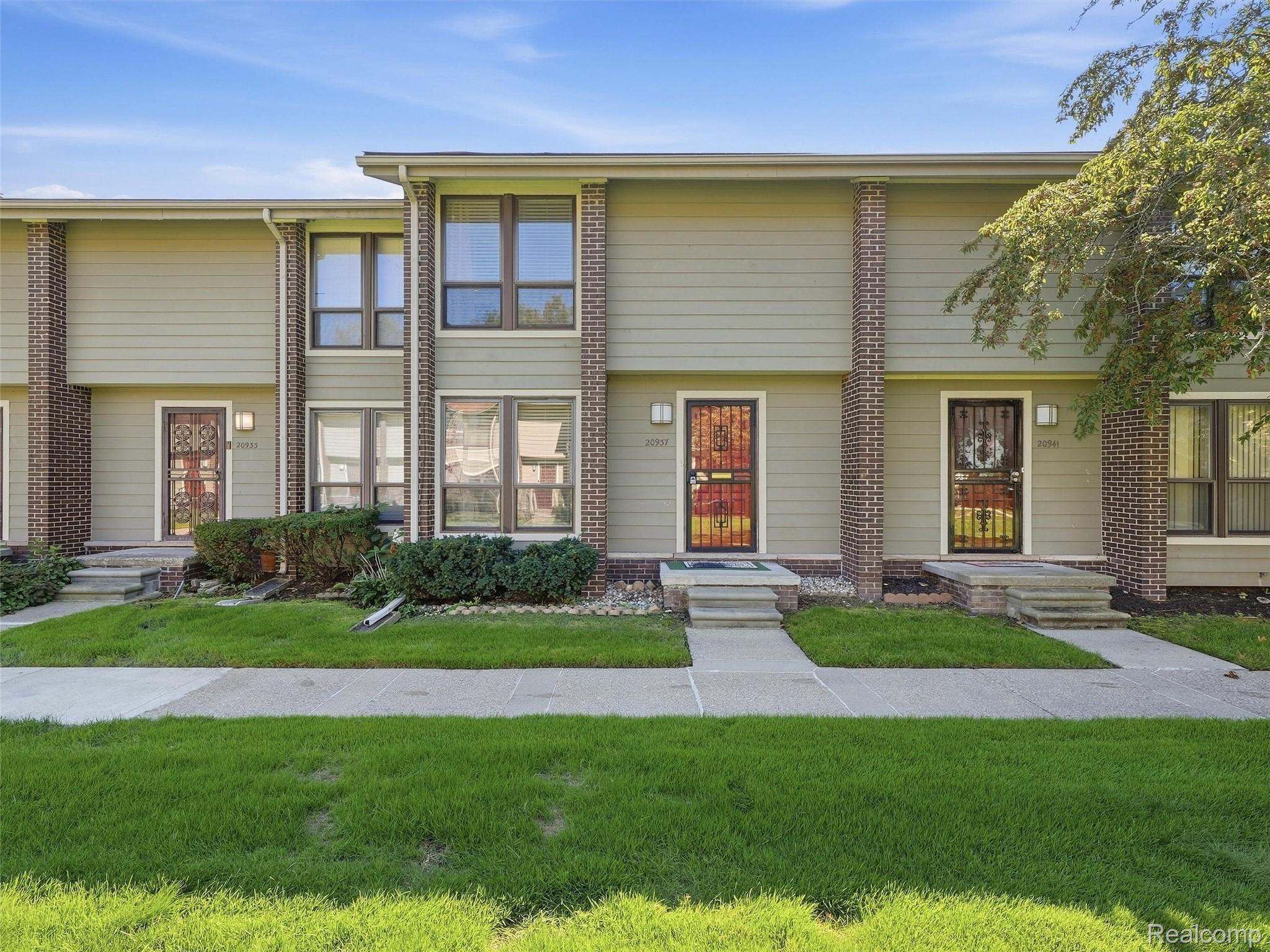 20937, Sherman, Southfield, Michigan, 48033