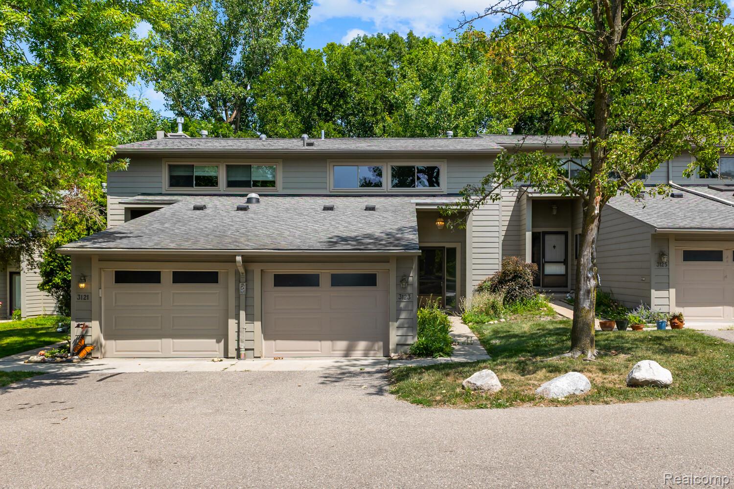 3123, Lake Haven, Ann Arbor, Michigan, 48105