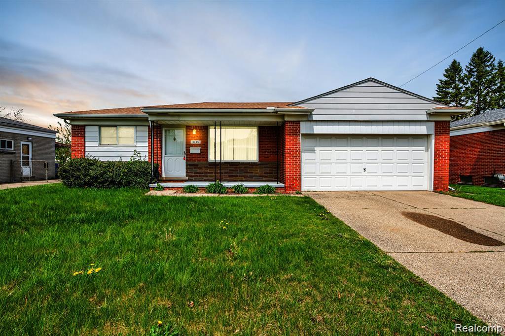 3305, Menge, Warren, Michigan, 48091
