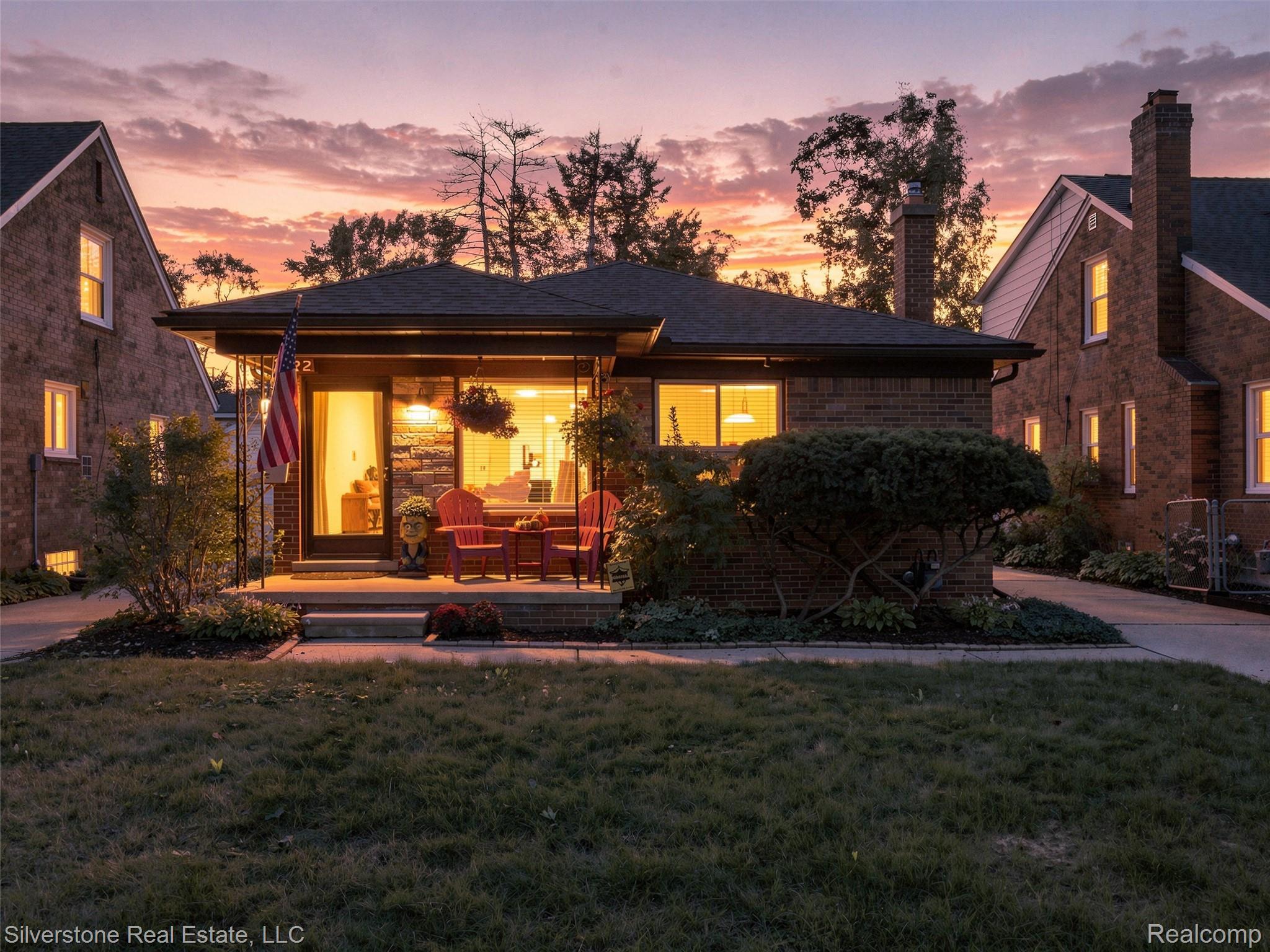 2142, Hawthorne, Grosse Pointe Woods, Michigan, 48236