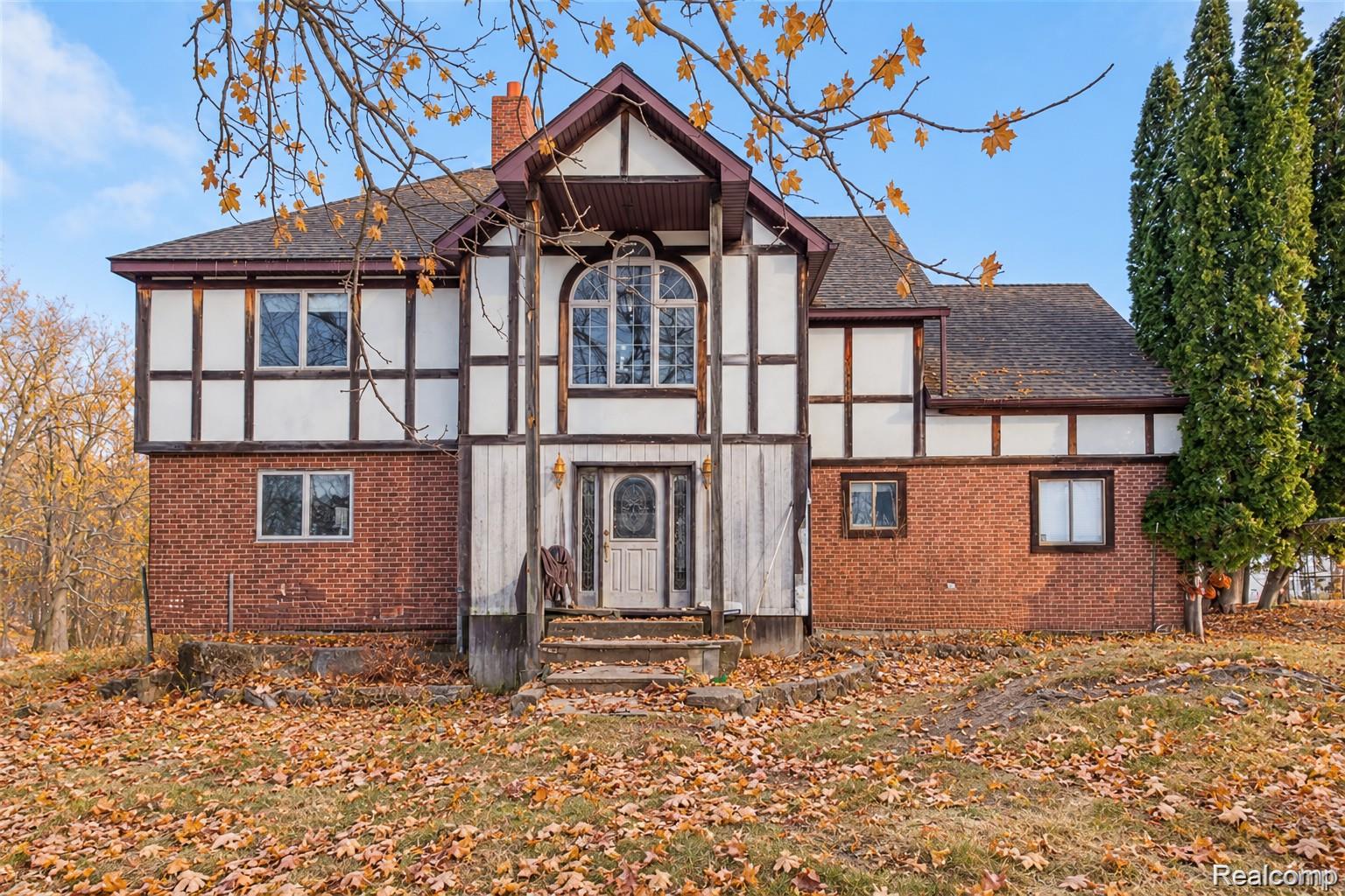 1191, Gage, Holly, Michigan, 48442