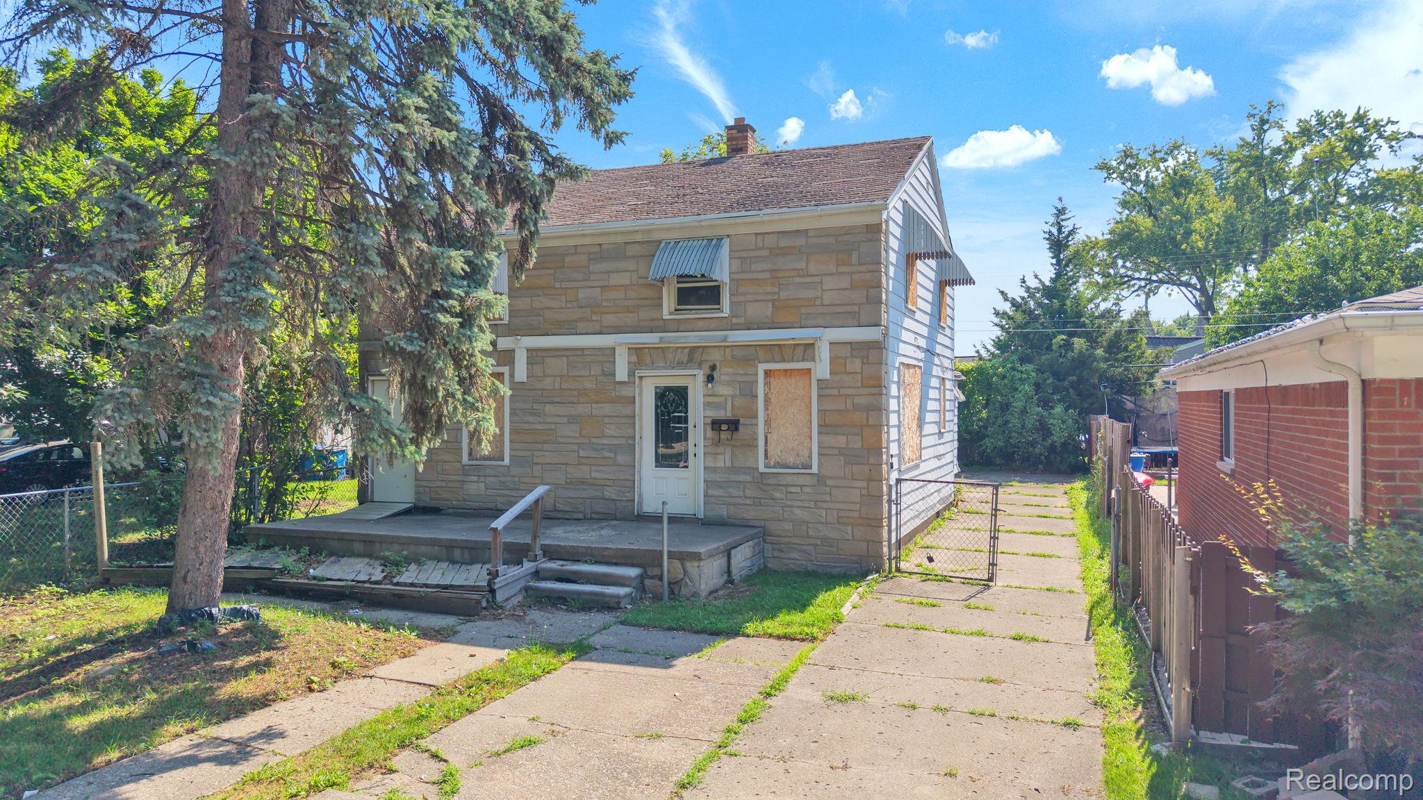 5365, Campbell, Dearborn Heights, Michigan, 48125