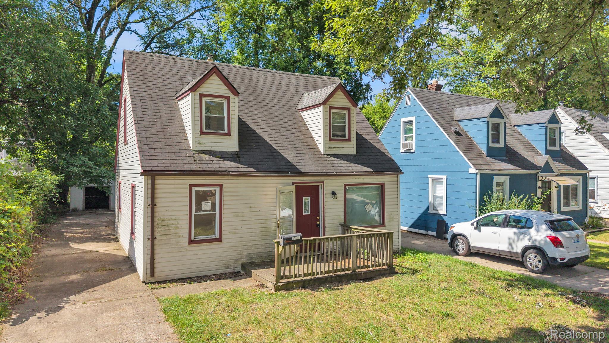 26005, Currier, Dearborn Heights, Michigan, 48125