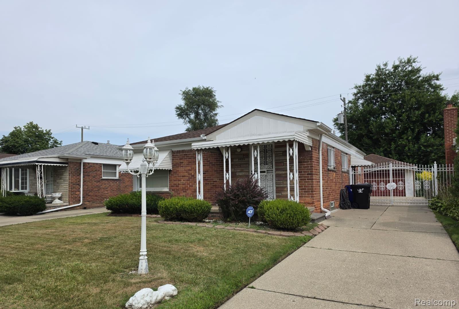 6835, Buhr, Detroit, Michigan, 48212