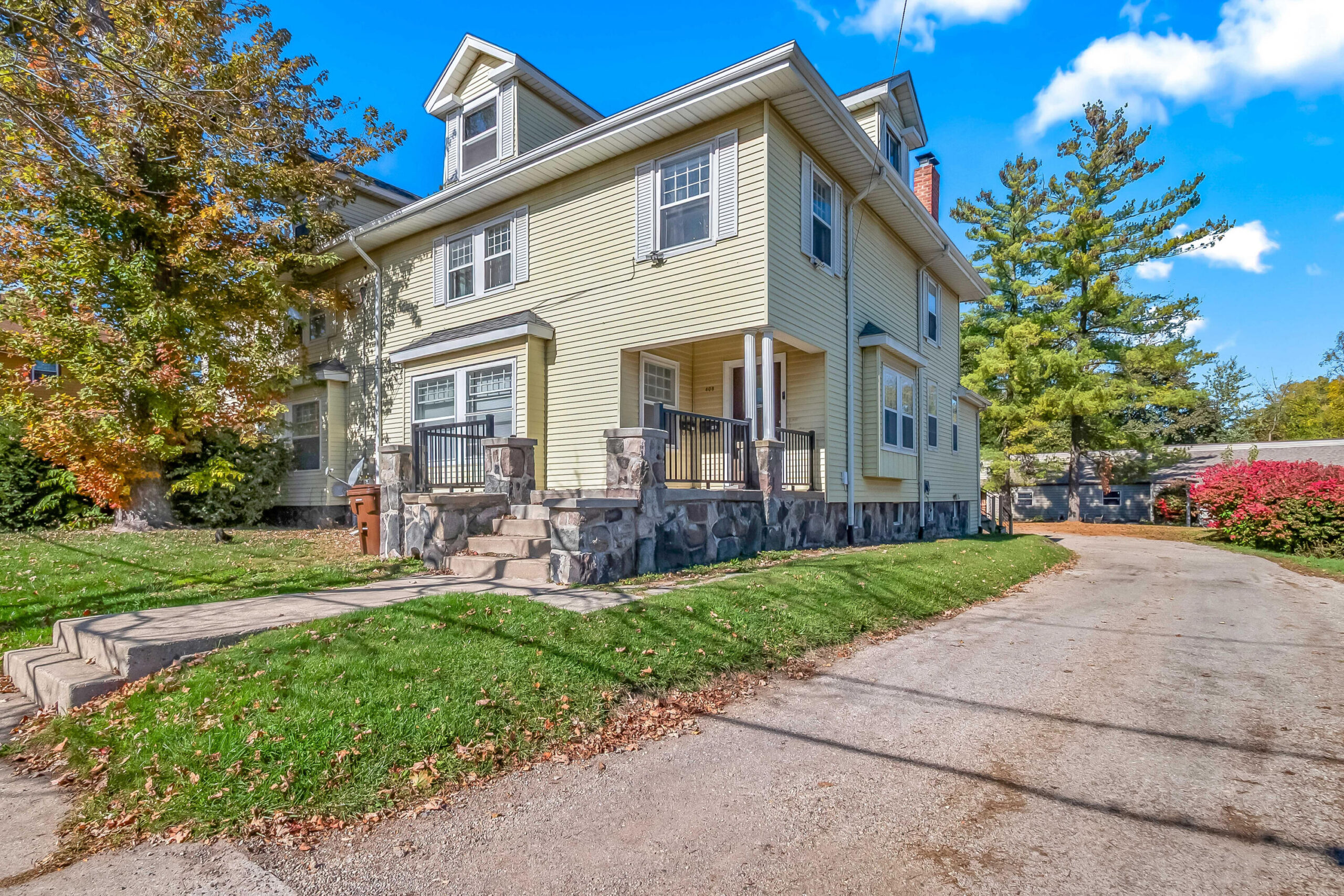 408 Van Buren Street